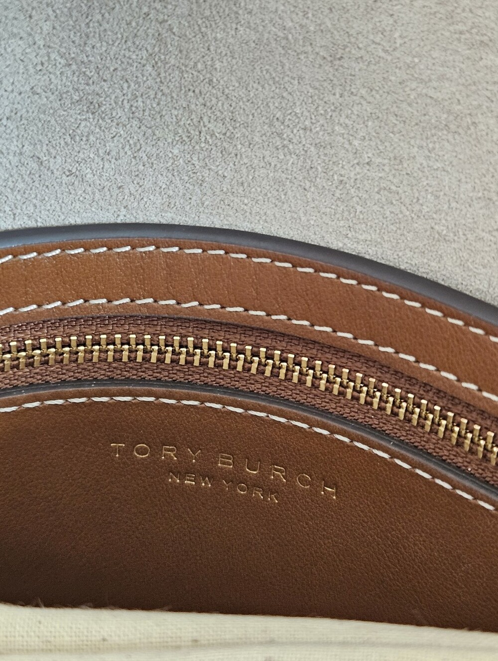 Tory Burch Lee Radziwill Double Bag. Small. Aged Tan. - Picture 11 of 14